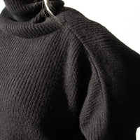 BOXY TURTLENECK SWEATER