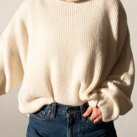 BOXY TURTLENECK SWEATER